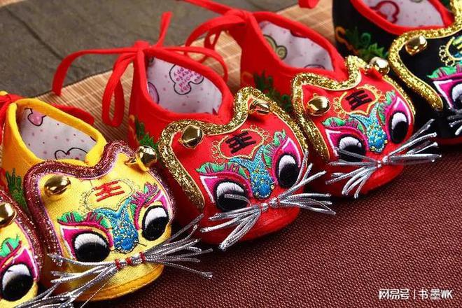 艾尚体育官方入口登录中国传统手工艺品----虎头鞋(图2)